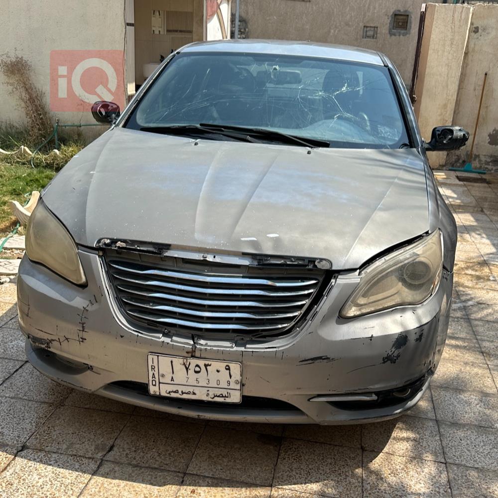 كرايسلر 200